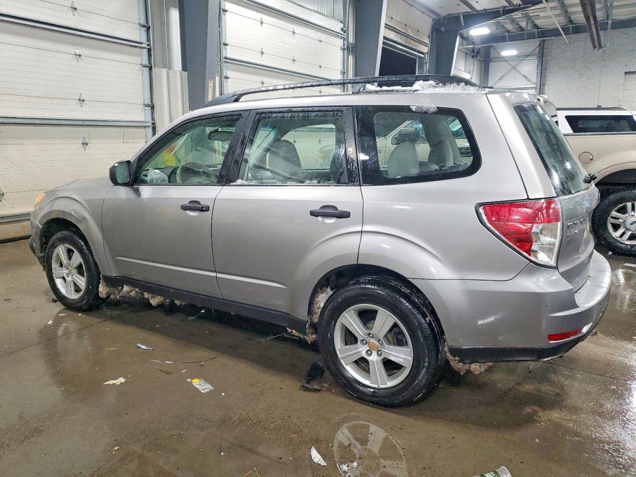2011 SUBARU FORESTER 2.5X photo 2