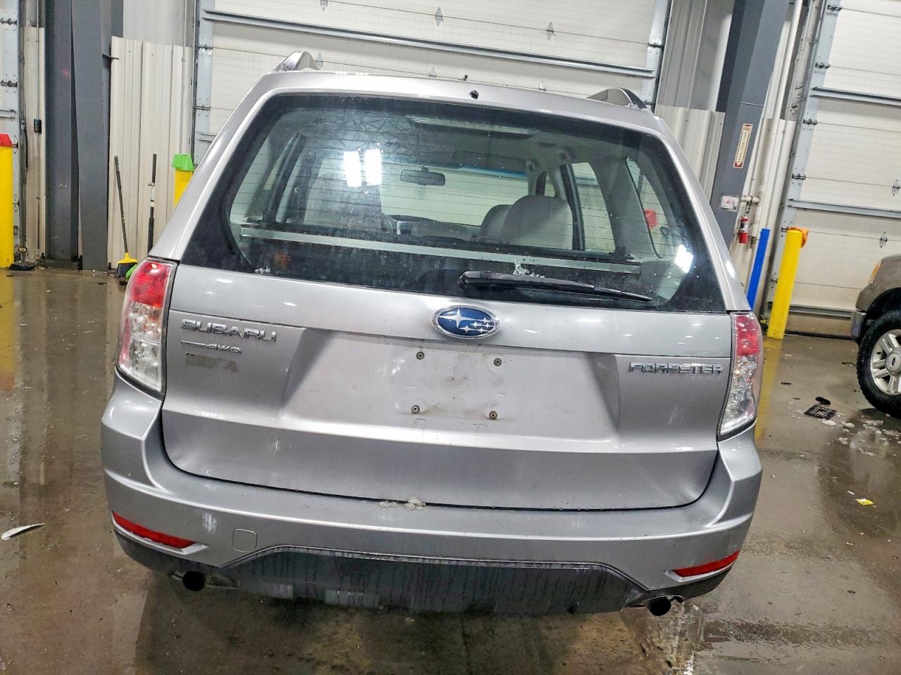 2011 SUBARU FORESTER 2.5X photo 6