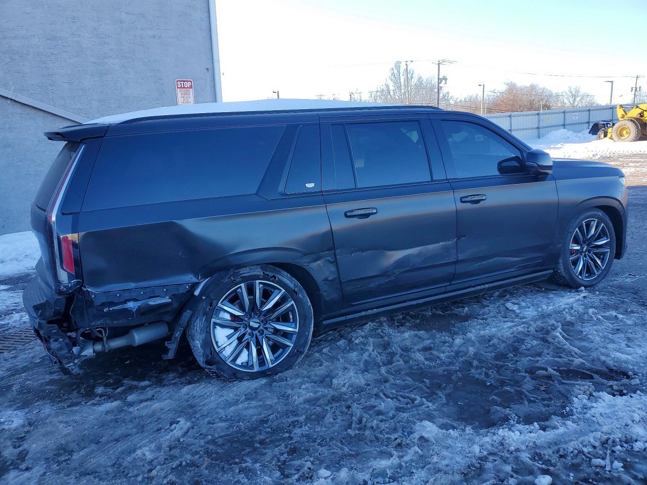 2021 CADILLAC ESCALADE ESV SPORT photo 3