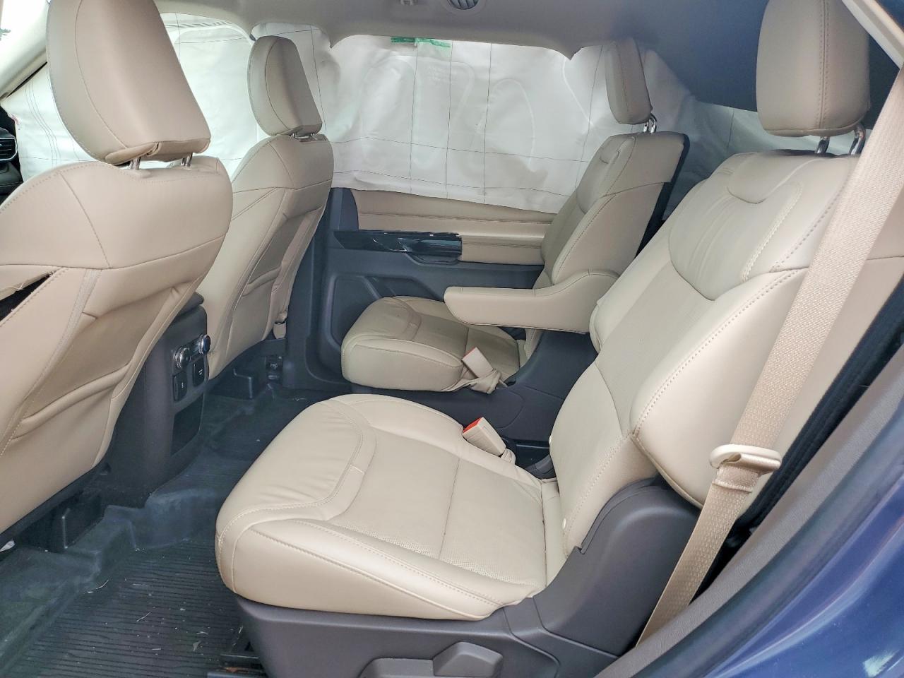 2021 FORD EXPLORER PLATINUM photo 10