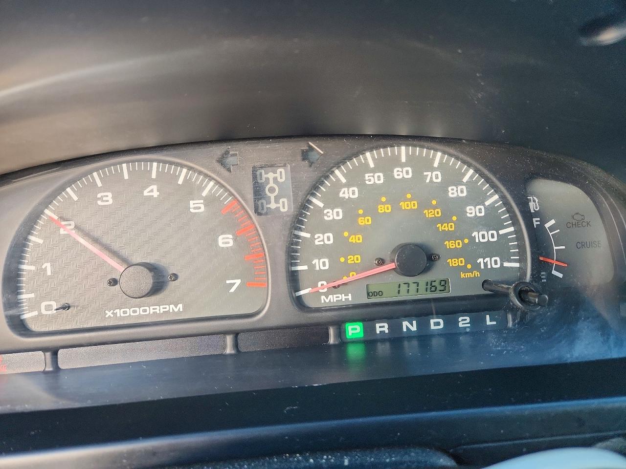 2002 TOYOTA 4RUNNER SR5 photo 9