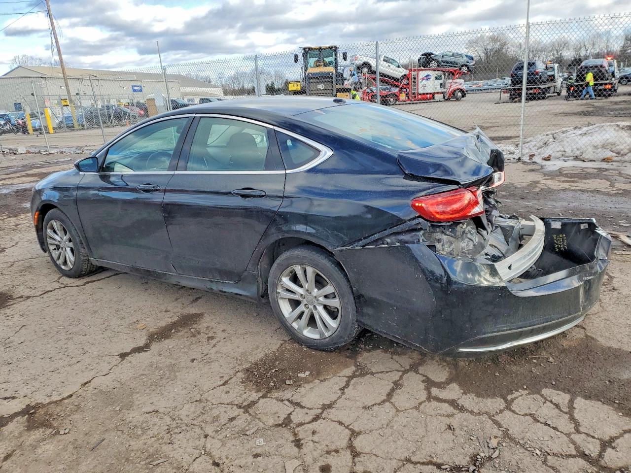 2015 CHRYSLER 200 LIMITED photo 2