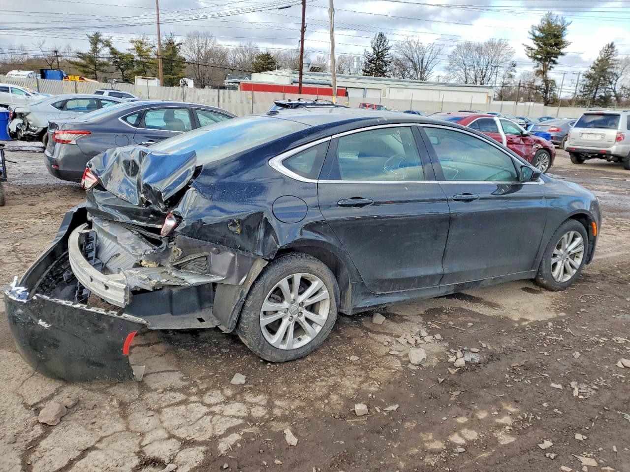 2015 CHRYSLER 200 LIMITED photo 3