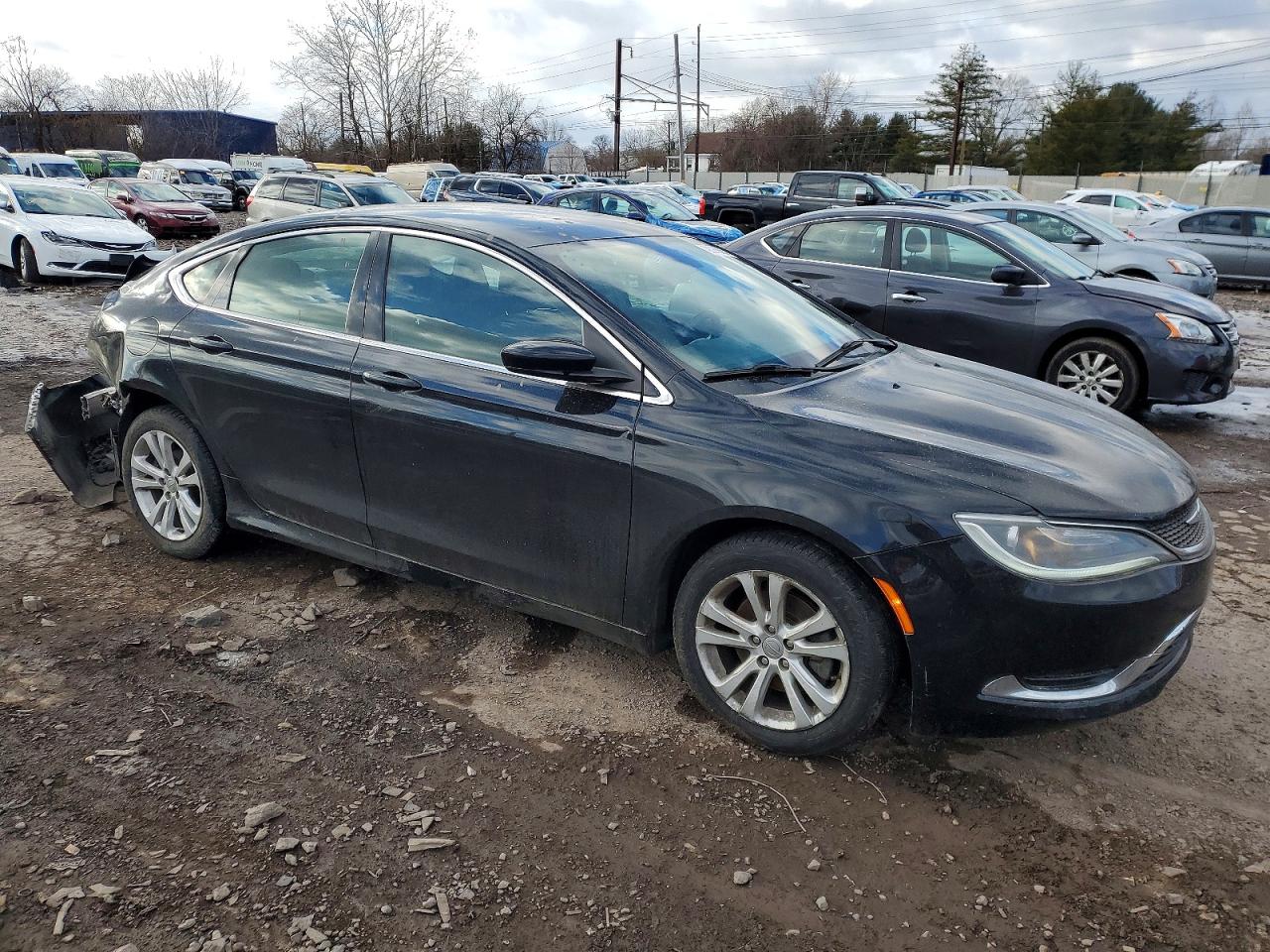2015 CHRYSLER 200 LIMITED photo 4