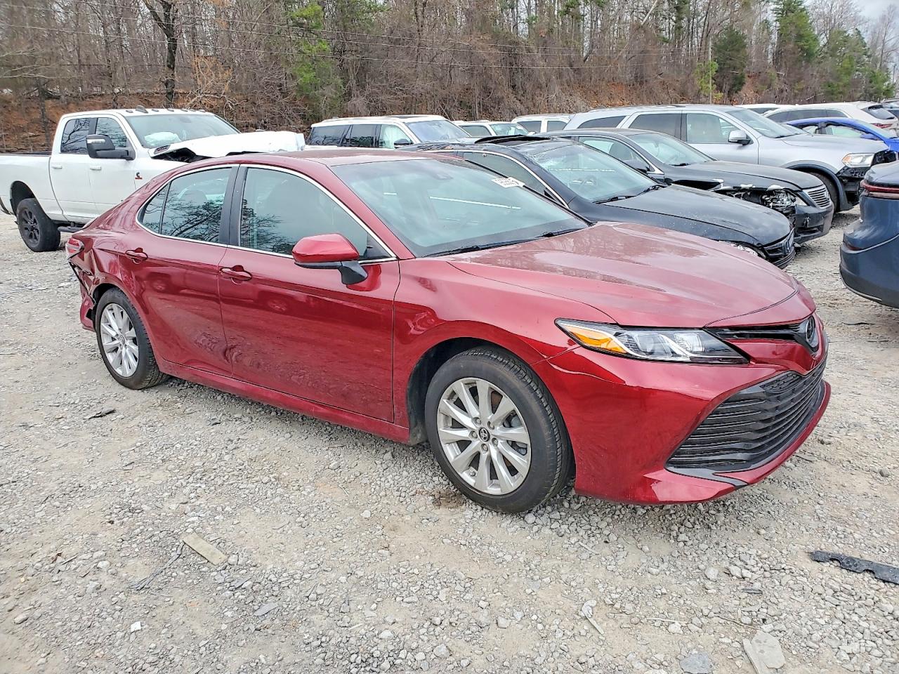 2019 TOYOTA CAMRY L photo 4