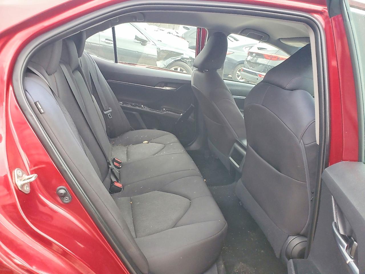 2019 TOYOTA CAMRY L photo 10
