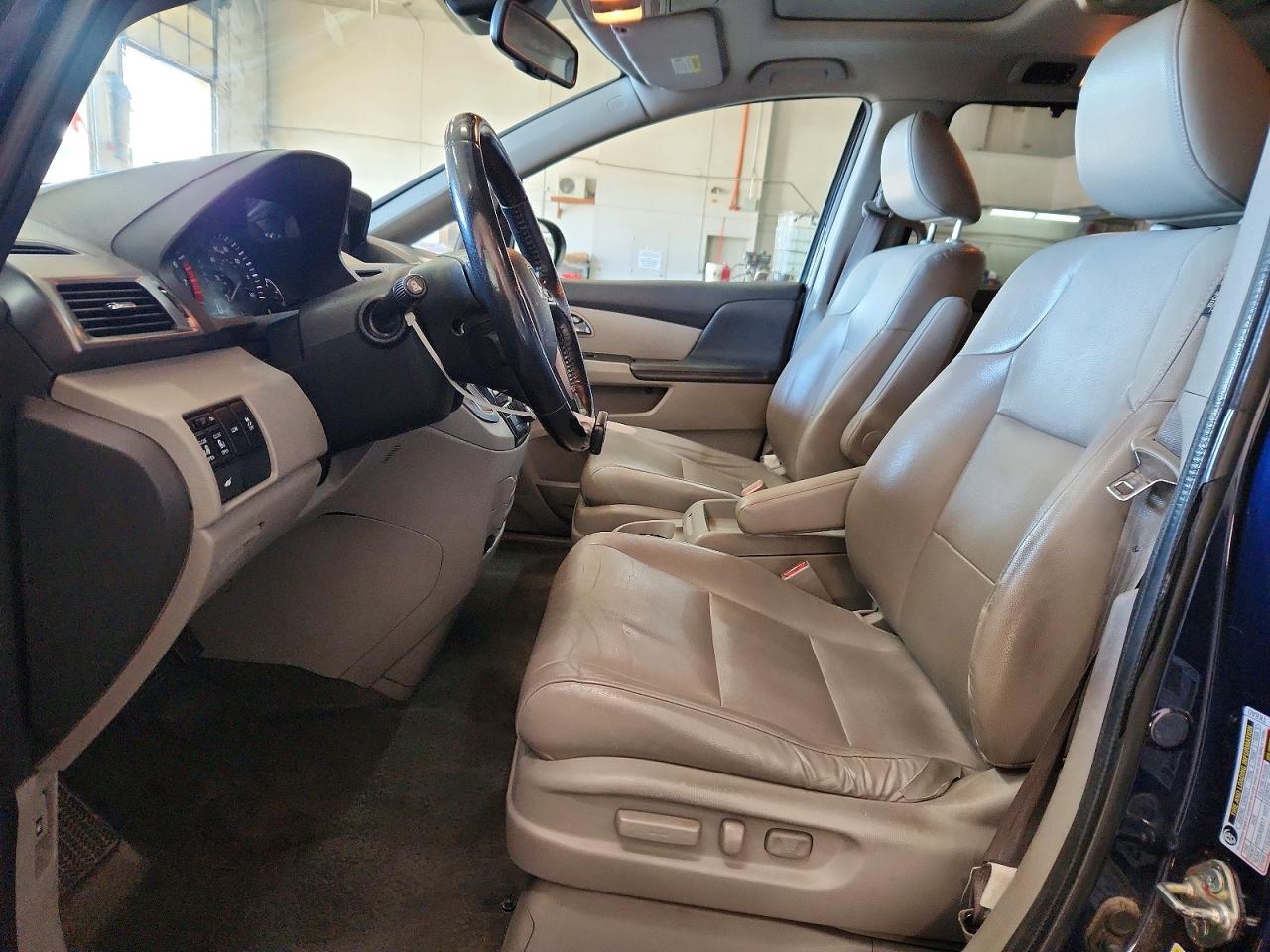 2014 HONDA ODYSSEY EXL photo 7