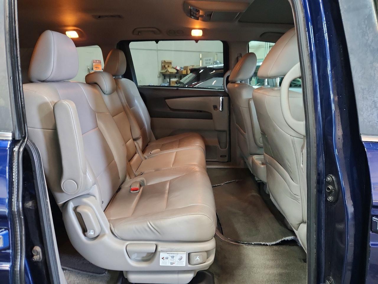 2014 HONDA ODYSSEY EXL photo 11