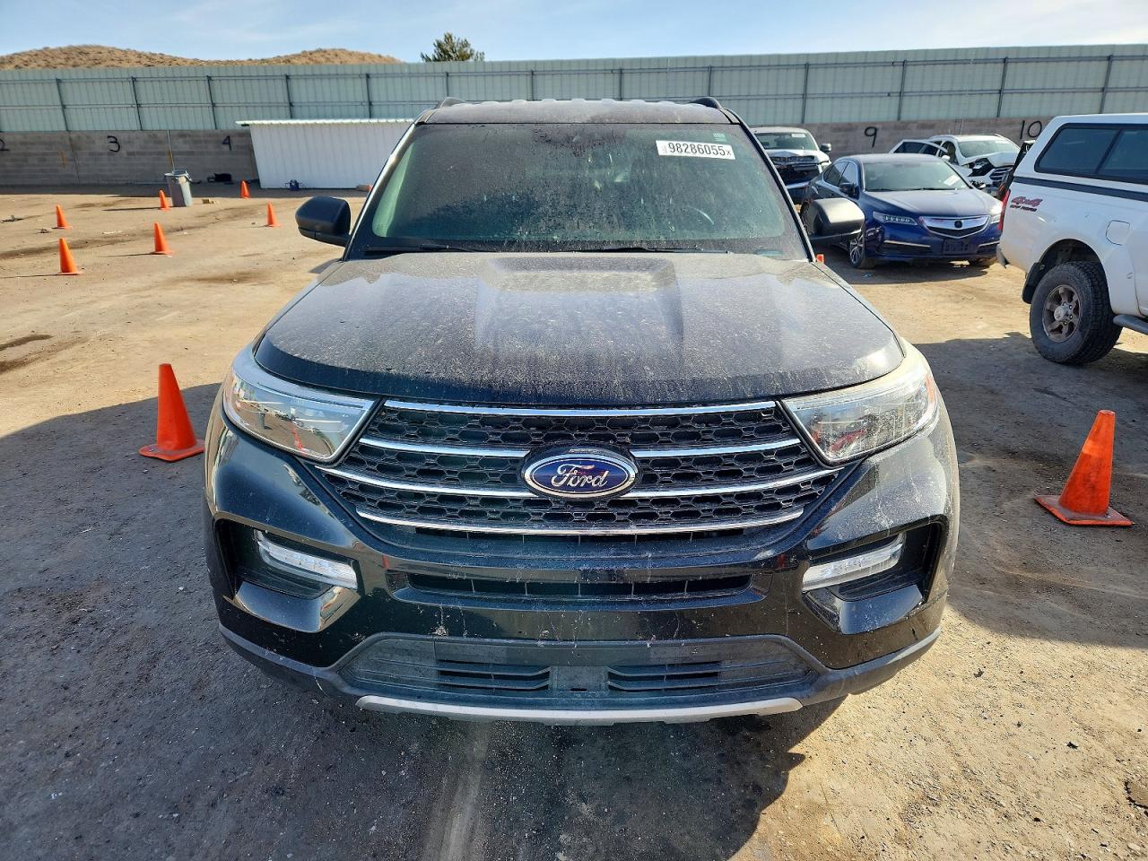 2020 FORD EXPLORER XLT photo 5