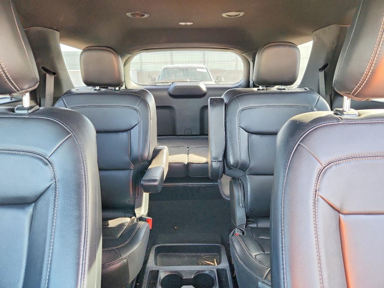 2020 FORD EXPLORER XLT photo 10