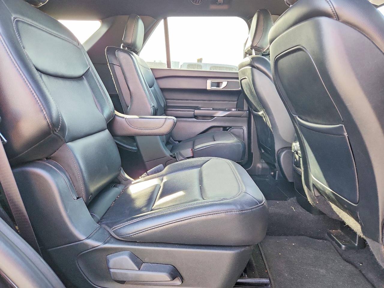 2020 FORD EXPLORER XLT photo 11