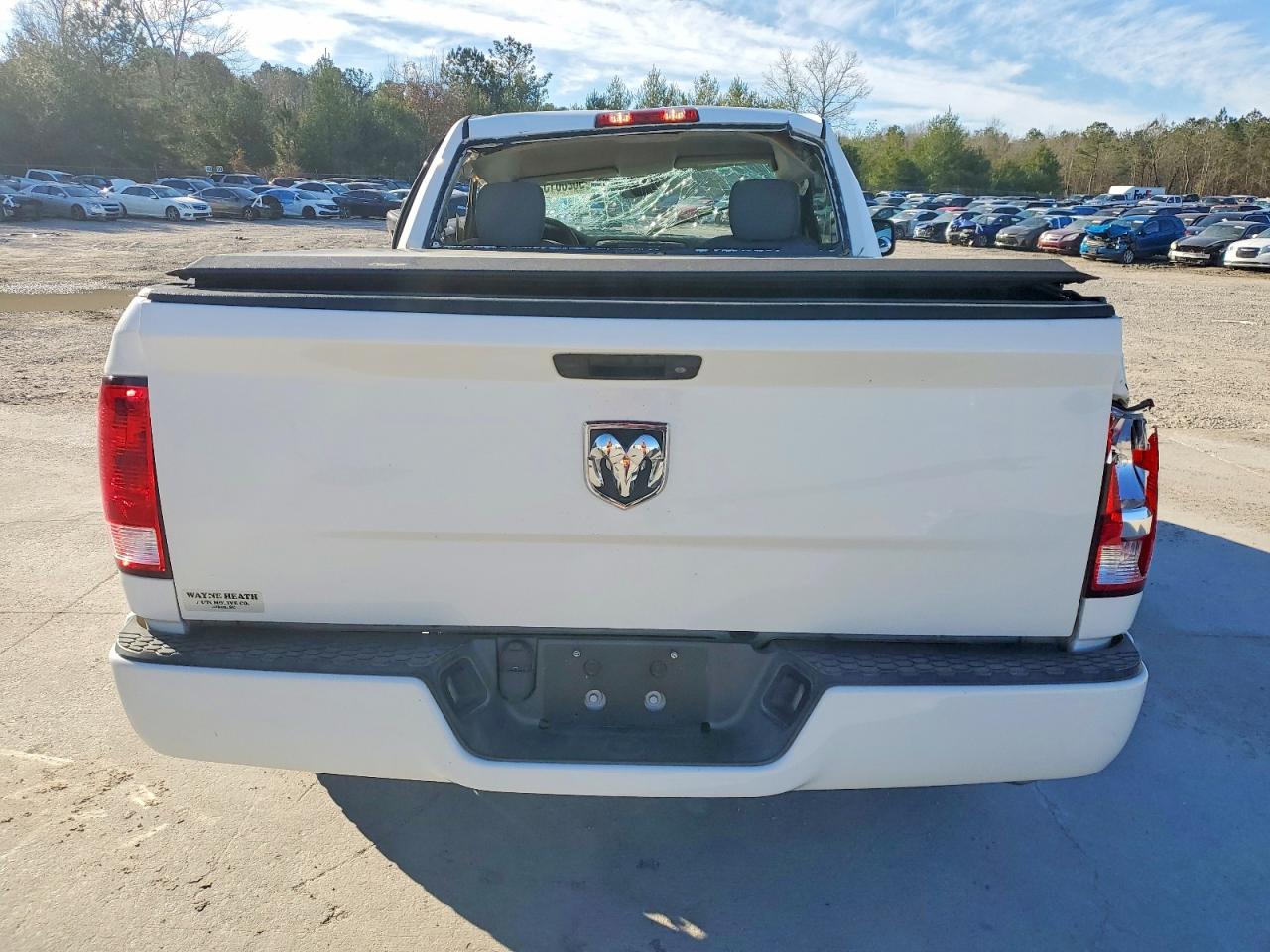 2016 RAM 1500 ST photo 6