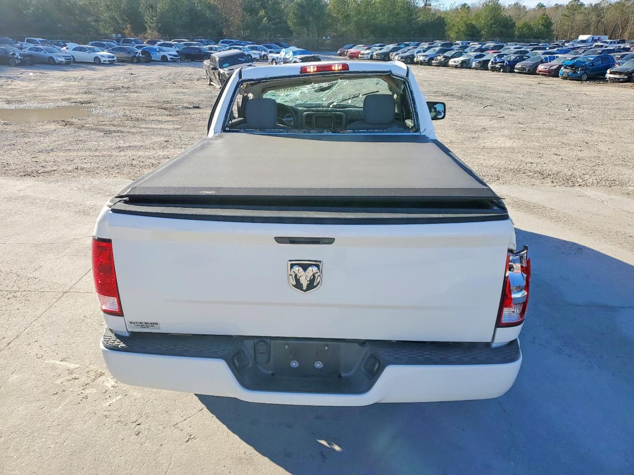 2016 RAM 1500 ST photo 10