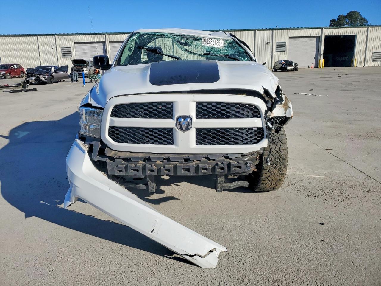 2016 RAM 1500 ST photo 5