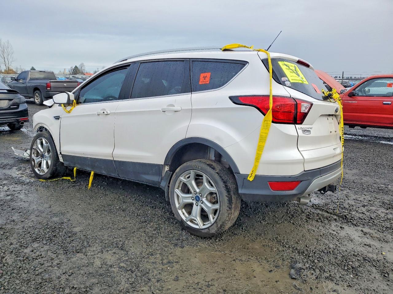 2019 FORD ESCAPE TITANIUM photo 2