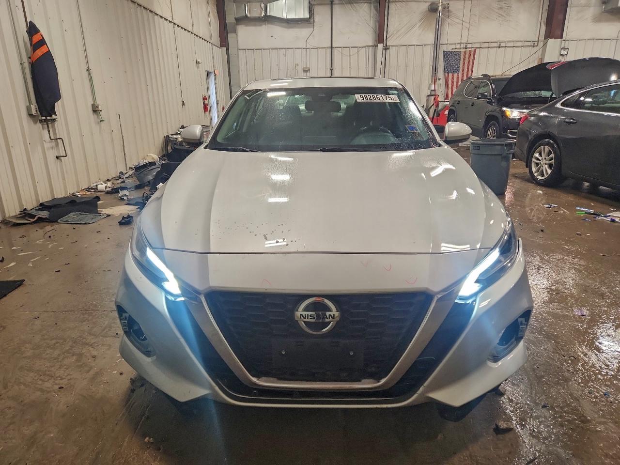 2019 NISSAN ALTIMA SV photo 5