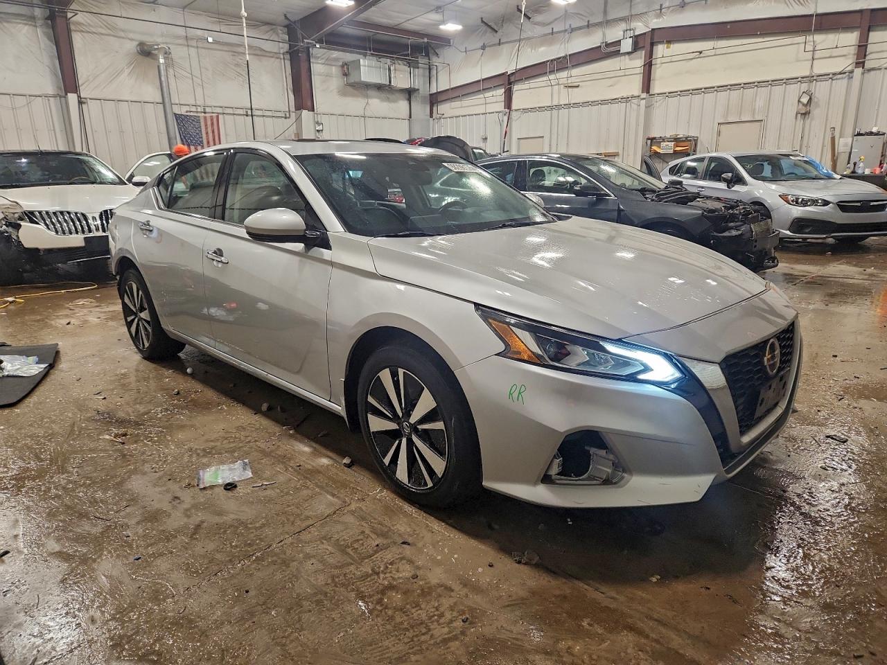 2019 NISSAN ALTIMA SV photo 4