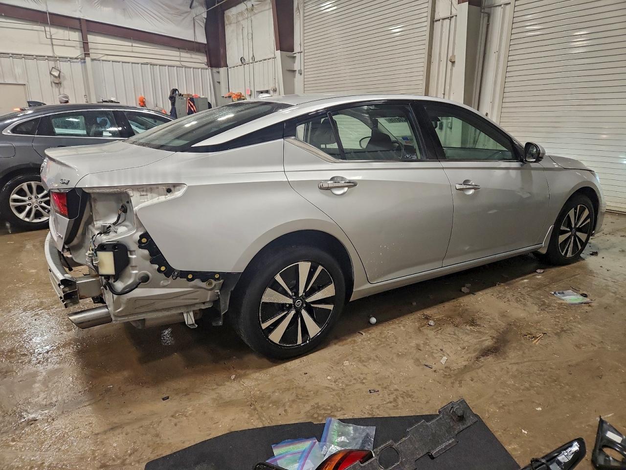 2019 NISSAN ALTIMA SV photo 3