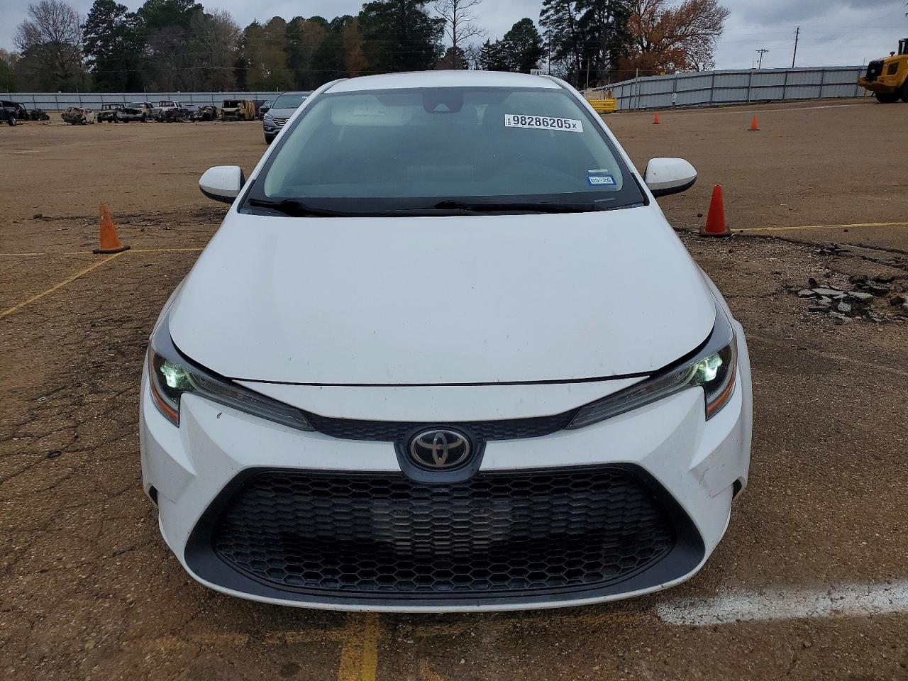2020 TOYOTA COROLLA LE photo 5