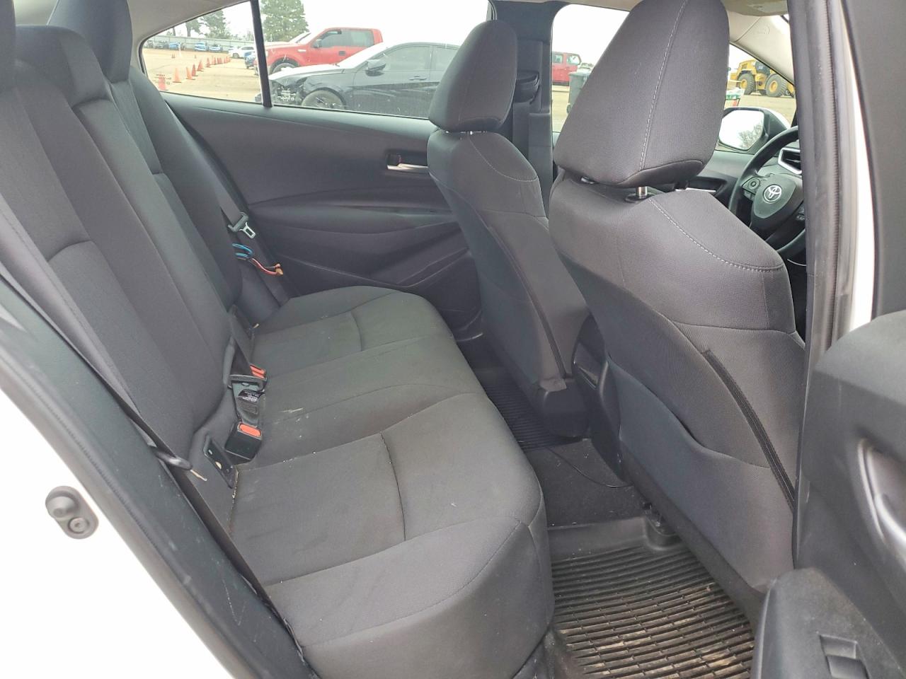 2020 TOYOTA COROLLA LE photo 10