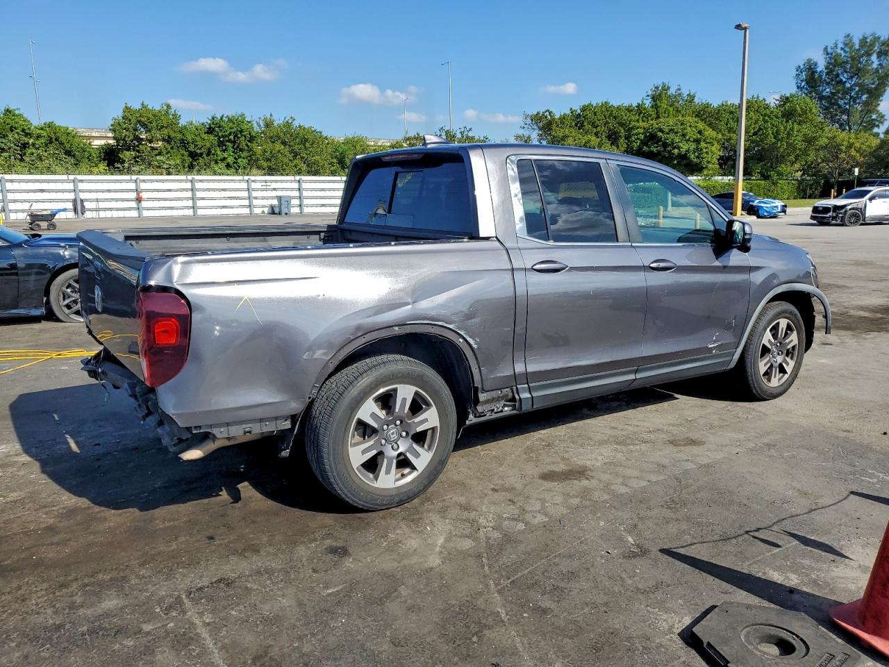 2019 HONDA RIDGELINE RTL photo 3