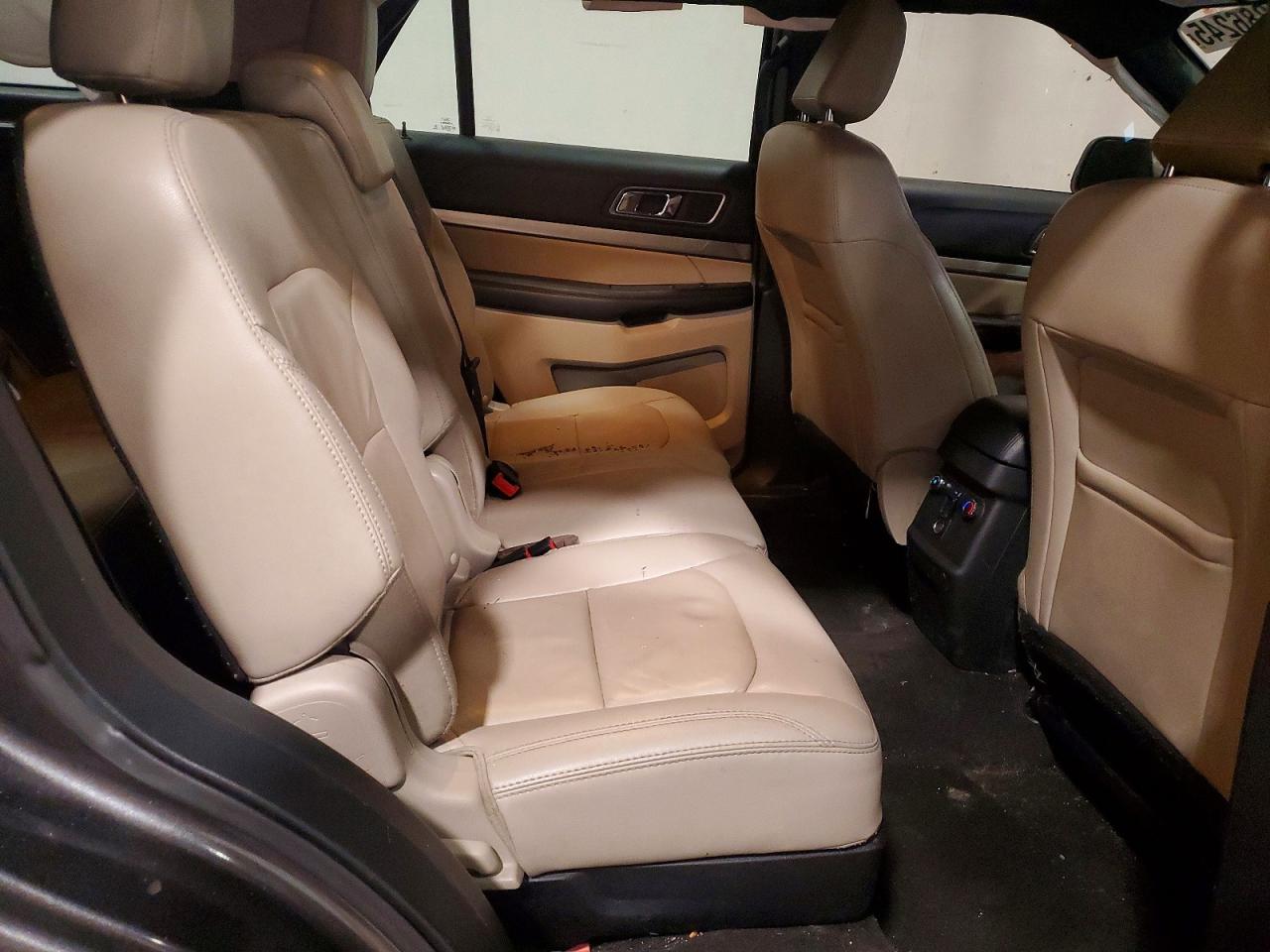 2018 FORD EXPLORER XLT photo 11