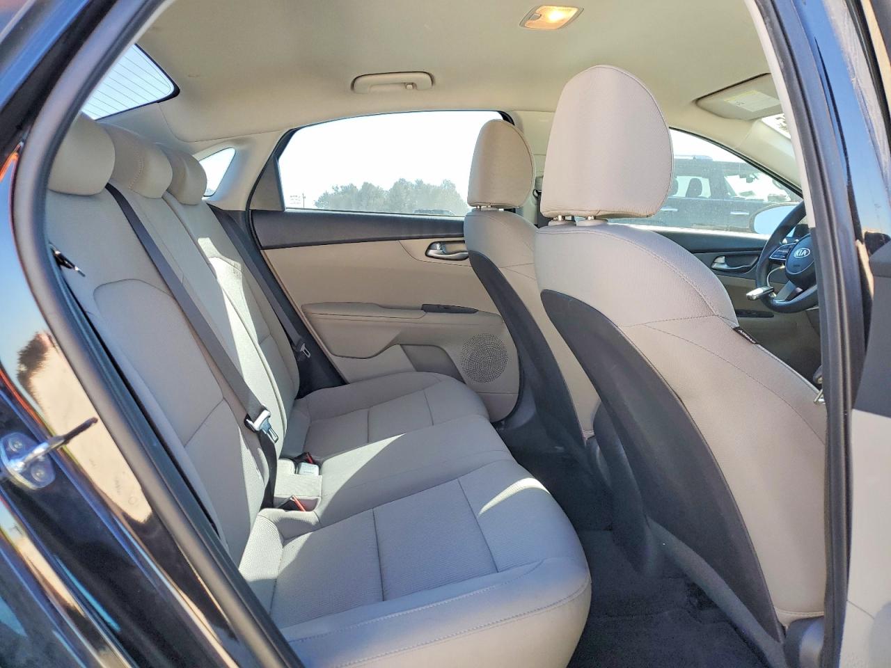 2021 KIA FORTE FE photo 10