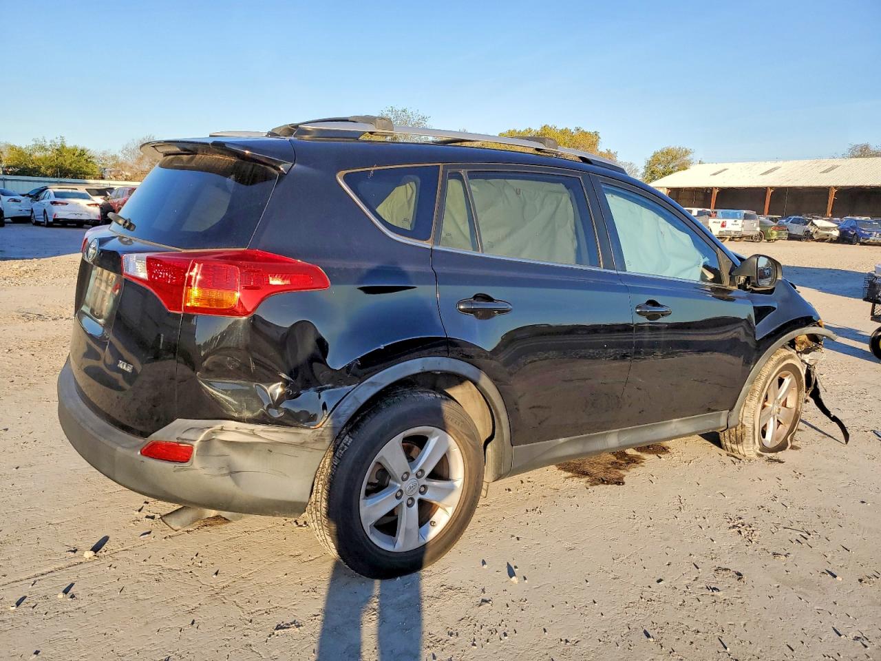 2013 TOYOTA RAV4 XLE photo 5