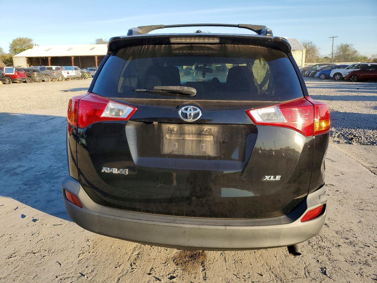 2013 TOYOTA RAV4 XLE photo 11