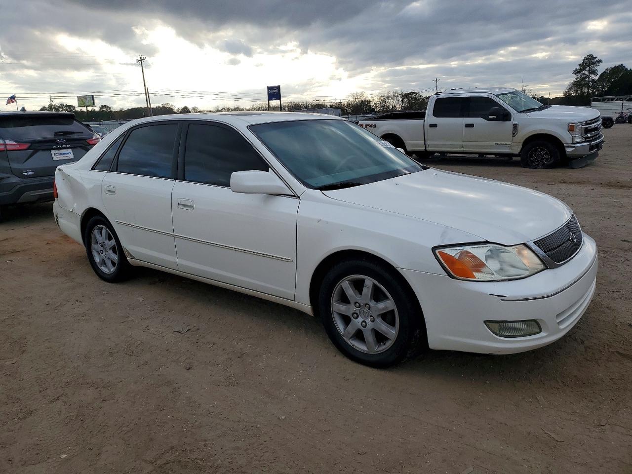 2002 TOYOTA AVALON XL photo 4