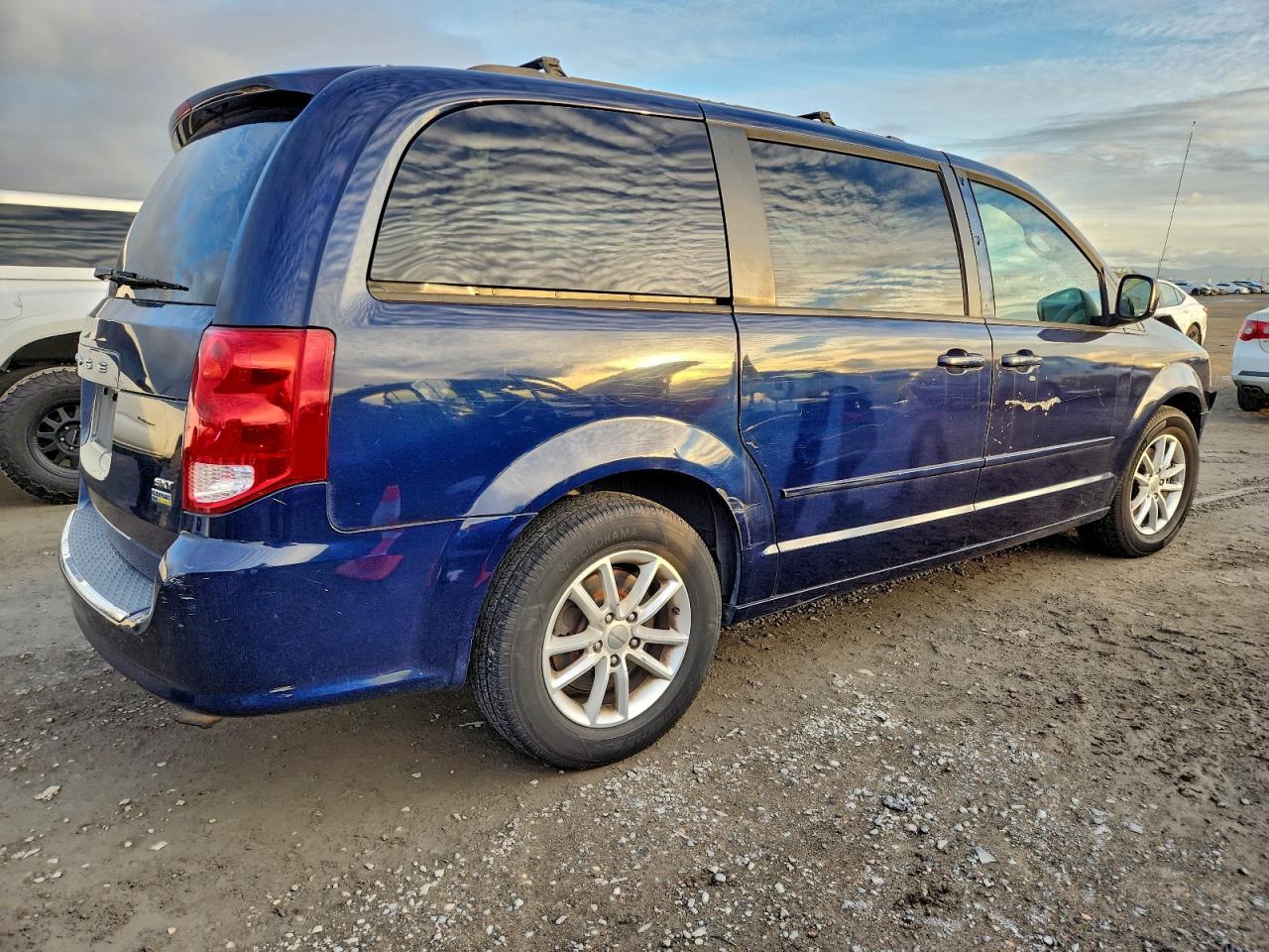 2015 DODGE GRAND CARAVAN SXT photo 3
