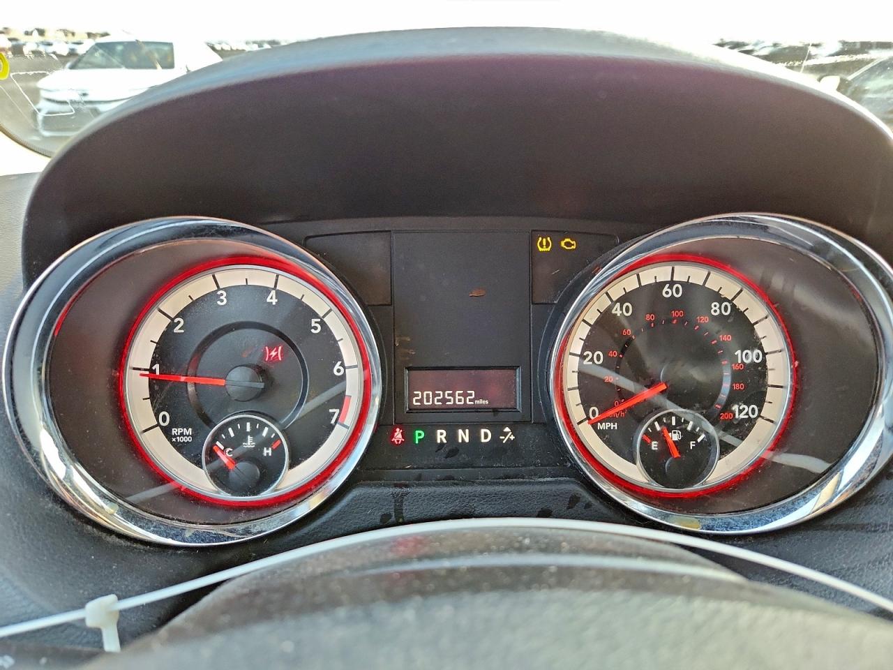 2015 DODGE GRAND CARAVAN SXT photo 9