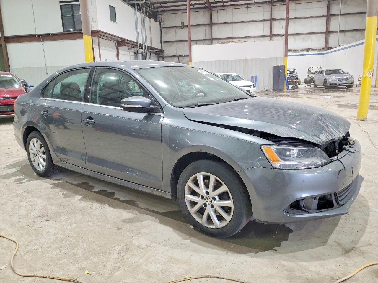 2014 VOLKSWAGEN JETTA SE photo 4