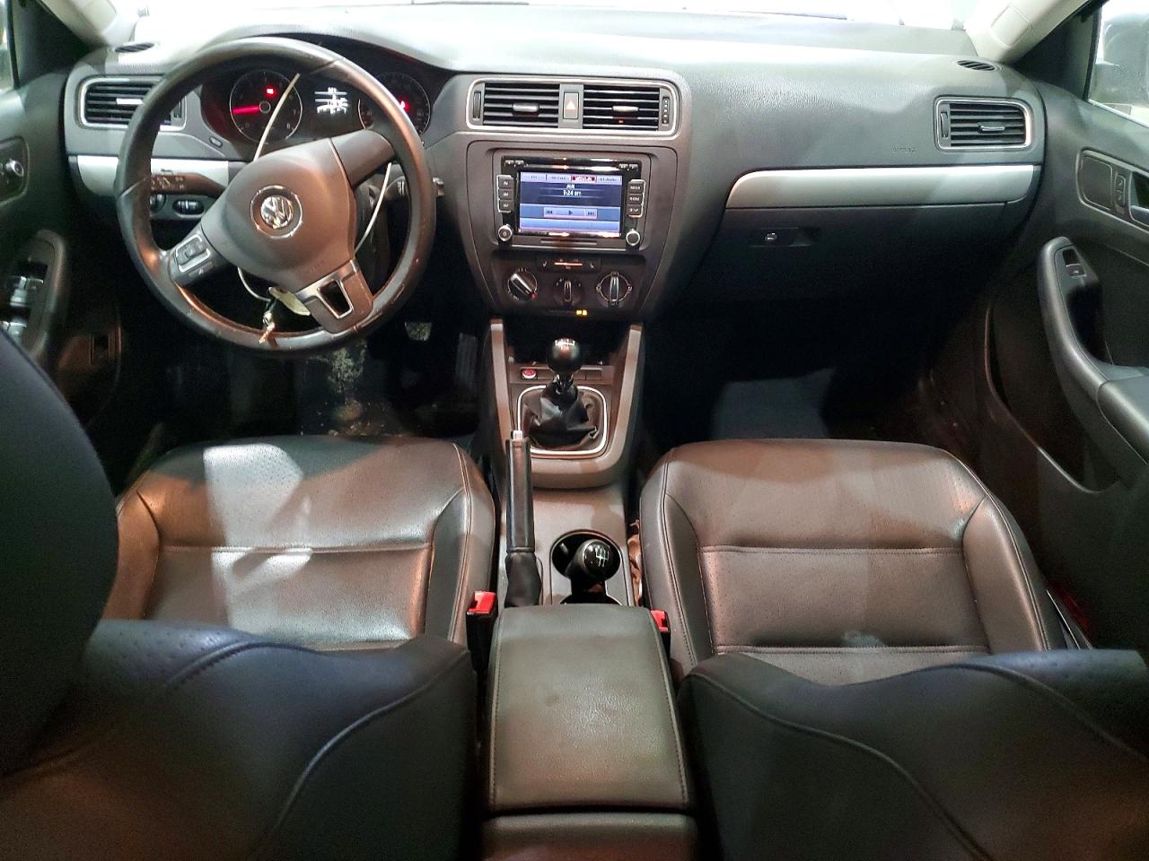 2014 VOLKSWAGEN JETTA SE photo 8