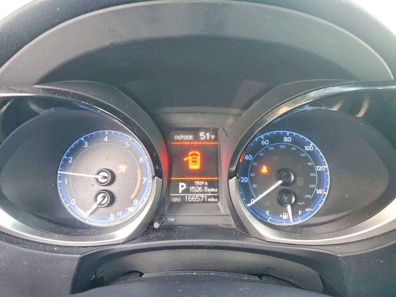 2014 TOYOTA COROLLA L photo 9