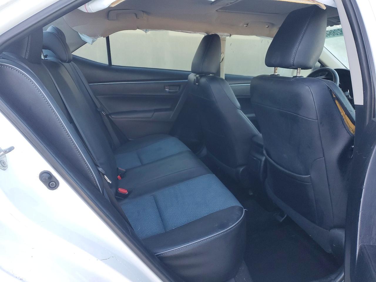 2014 TOYOTA COROLLA L photo 10