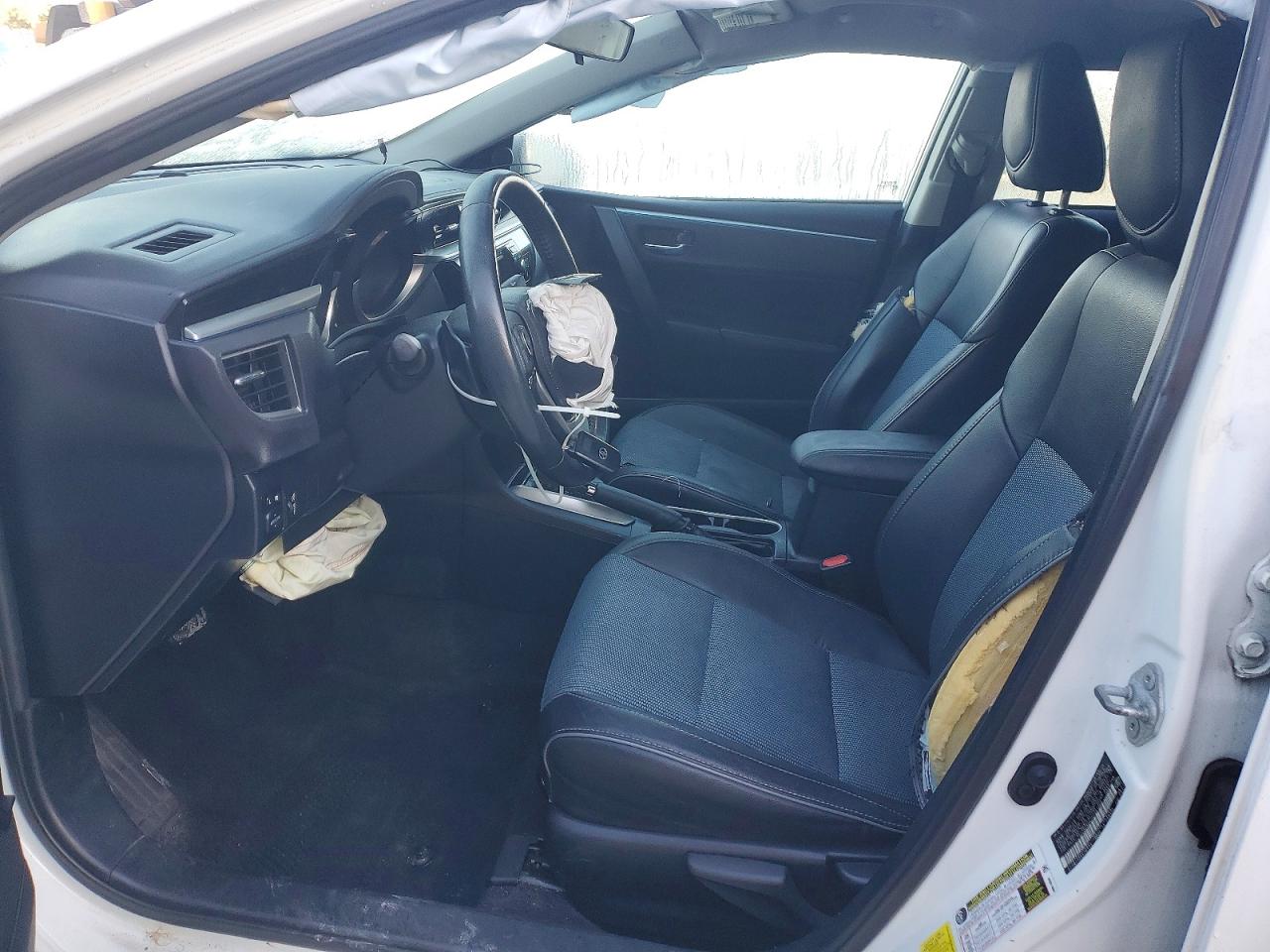 2014 TOYOTA COROLLA L photo 7