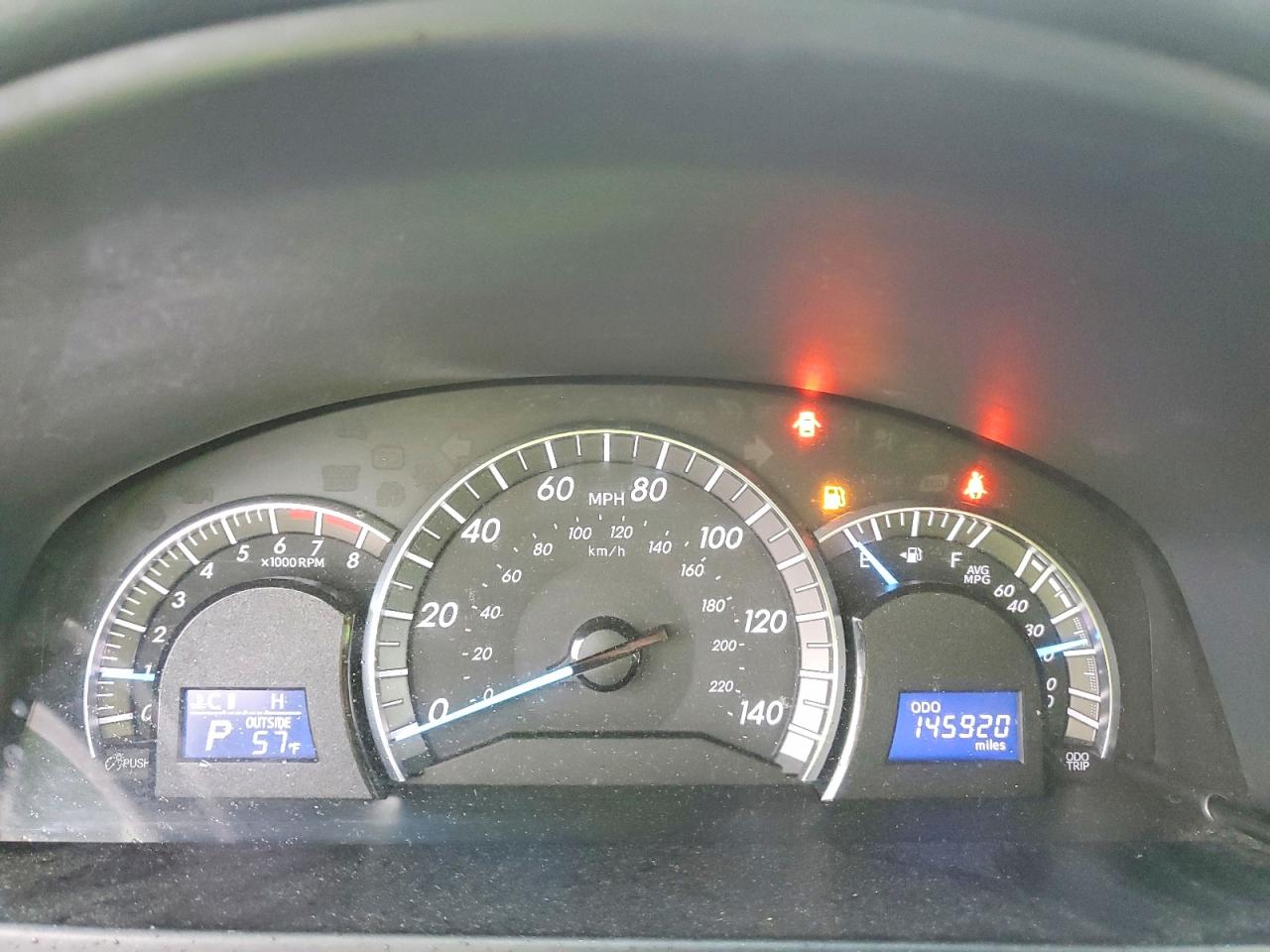 2014 TOYOTA CAMRY L photo 9