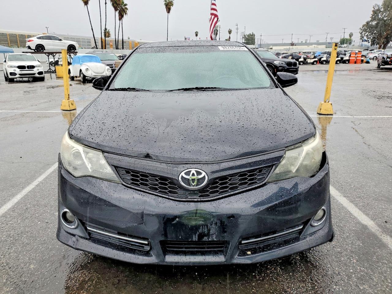 2014 TOYOTA CAMRY L photo 5