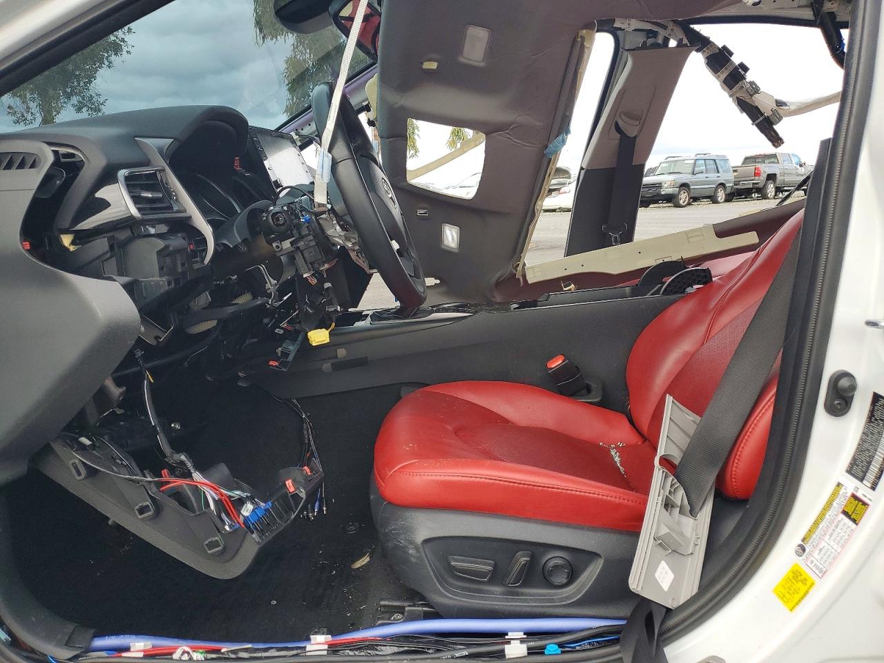 2024 TOYOTA CAMRY XSE photo 7