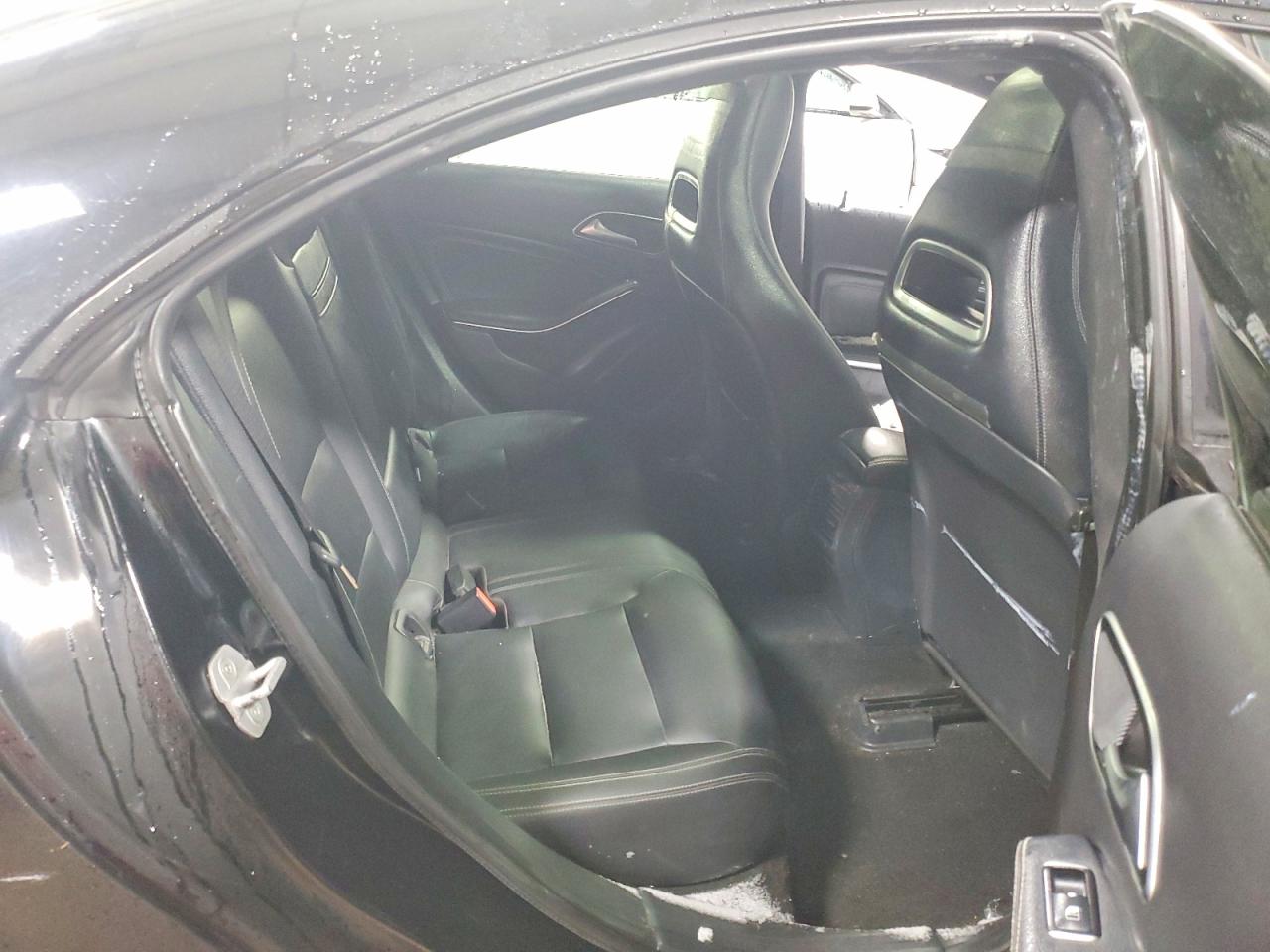 2016 MERCEDES-BENZ CLA 250 4MATIC photo 28