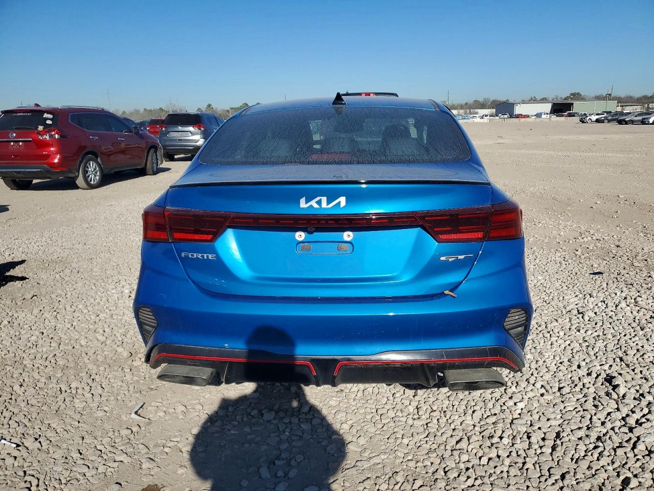 2023 KIA FORTE GT photo 6