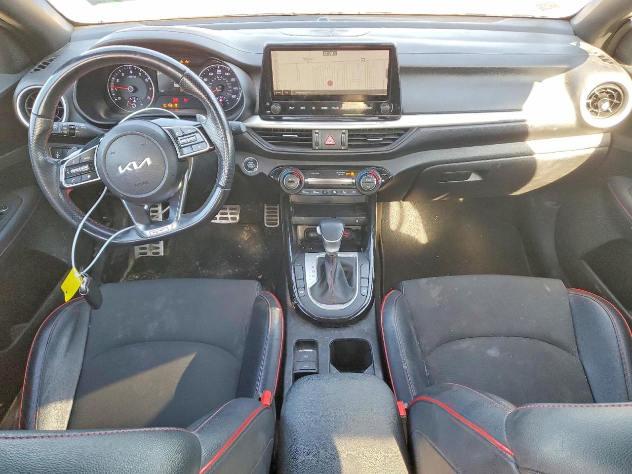 2023 KIA FORTE GT photo 8