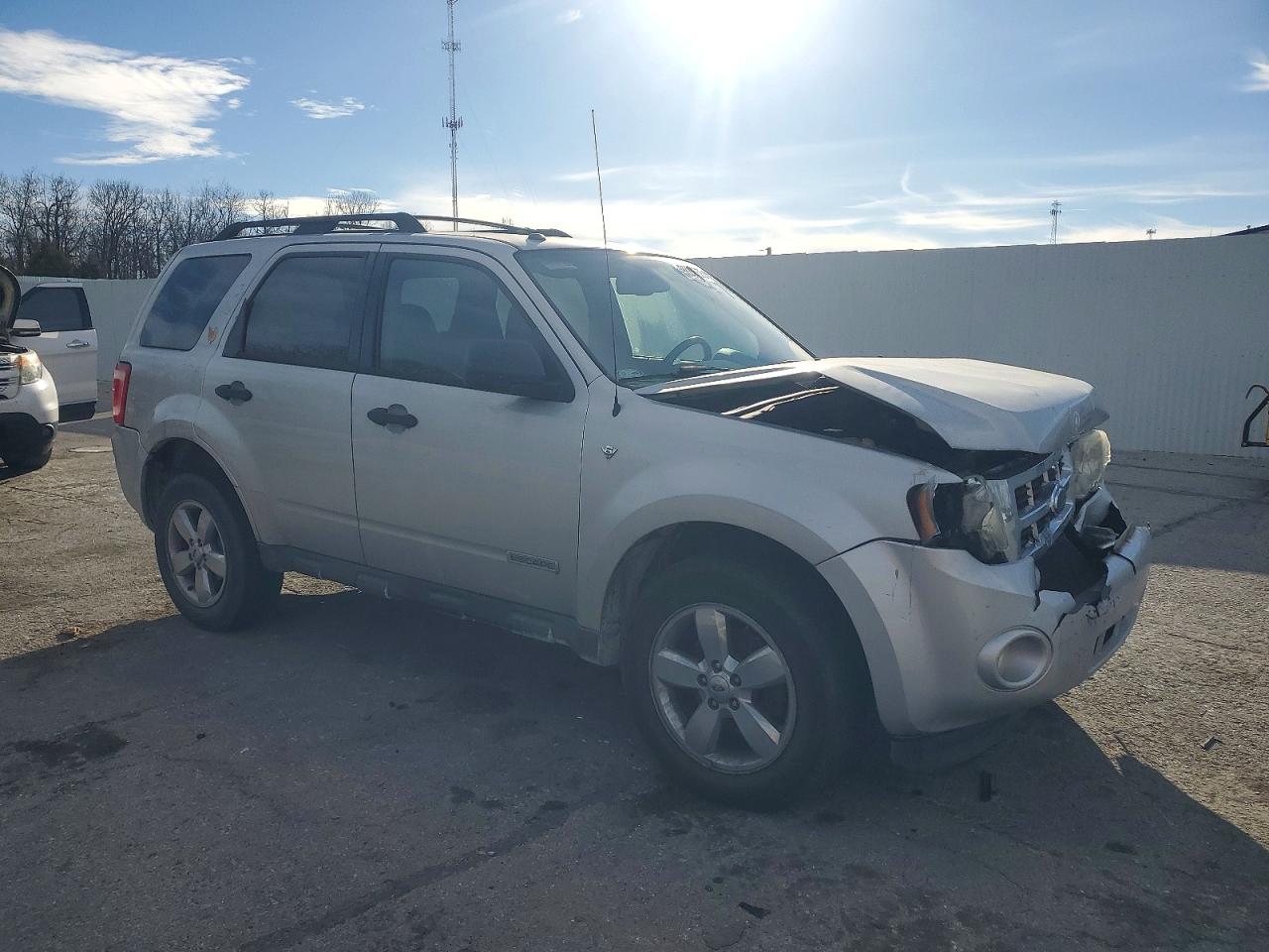 2008 FORD ESCAPE XLT photo 4