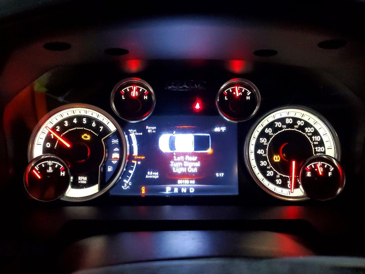 2016 RAM 1500 LARAMIE photo 9