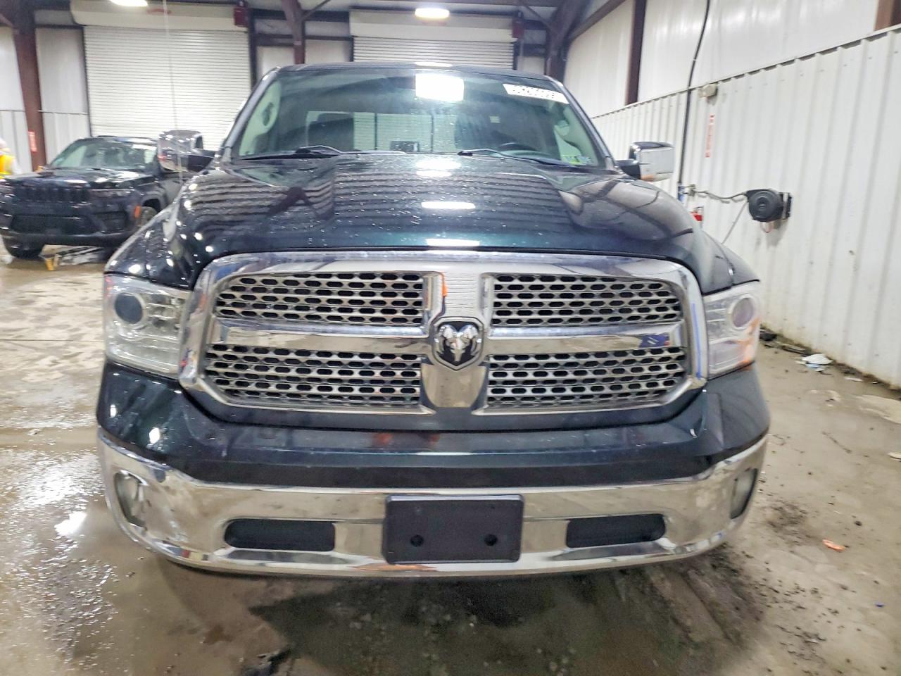 2016 RAM 1500 LARAMIE photo 5