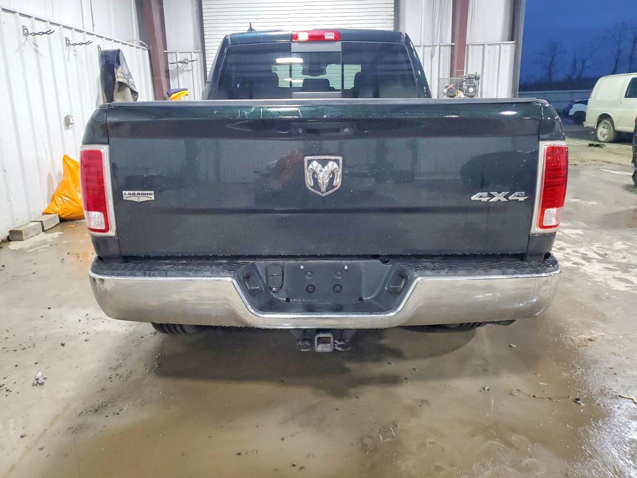 2016 RAM 1500 LARAMIE photo 6