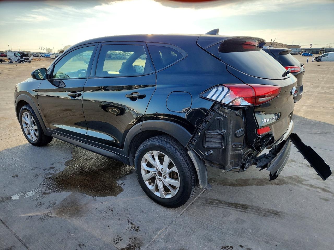 2019 HYUNDAI TUCSON SE photo 3