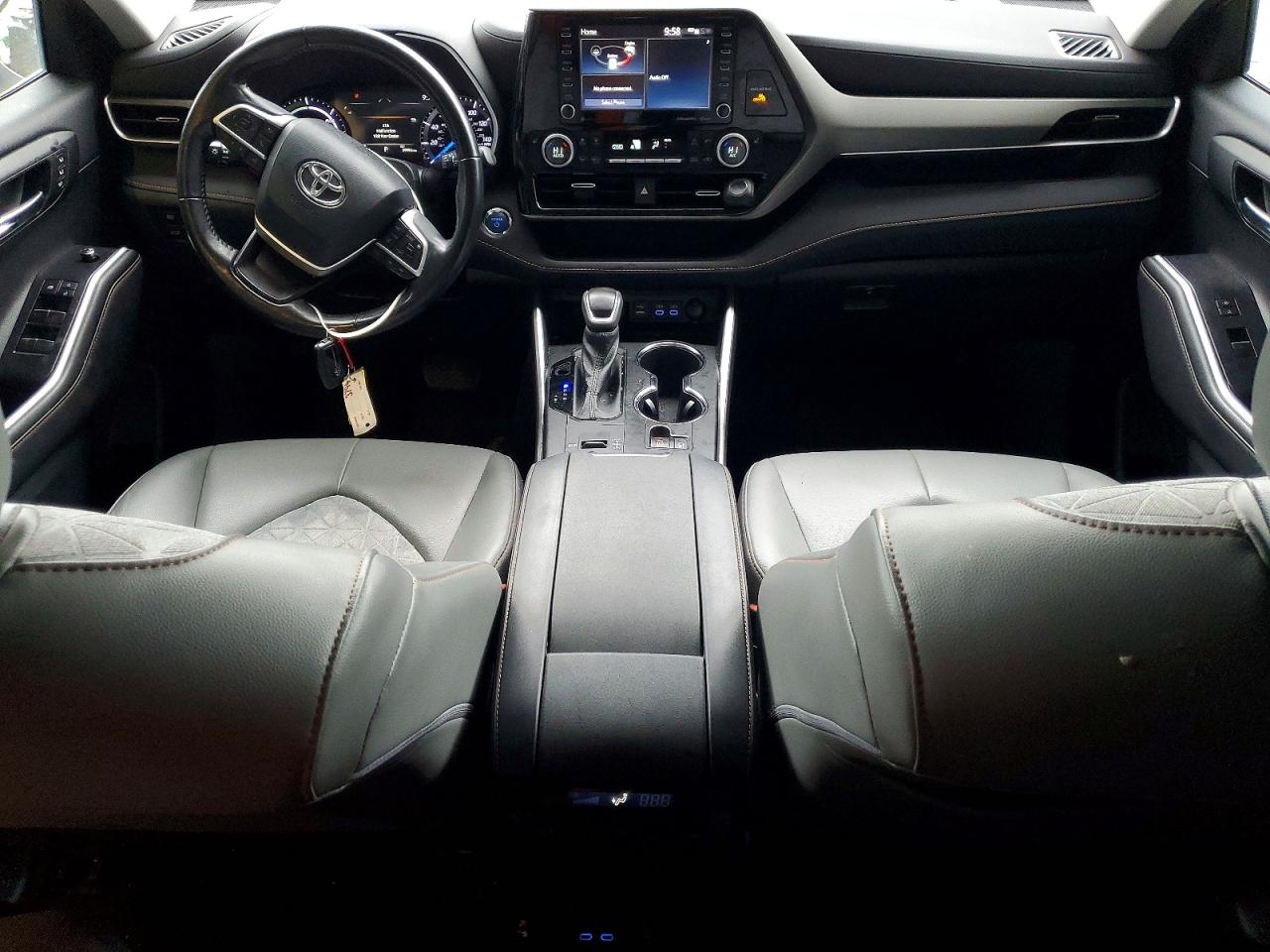 2022 TOYOTA HIGHLANDER HYBRID XLE photo 8