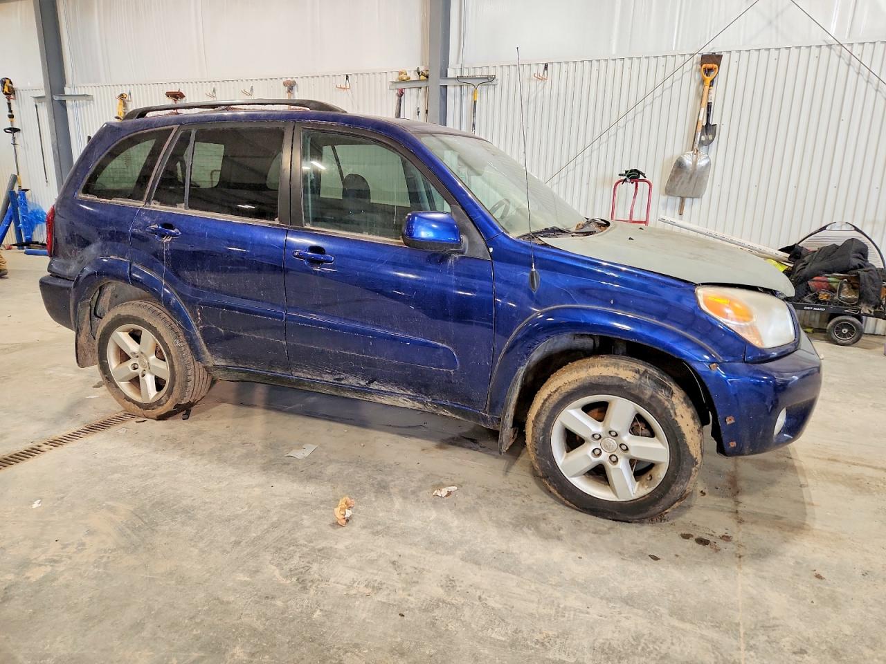 2004 TOYOTA RAV4 photo 4